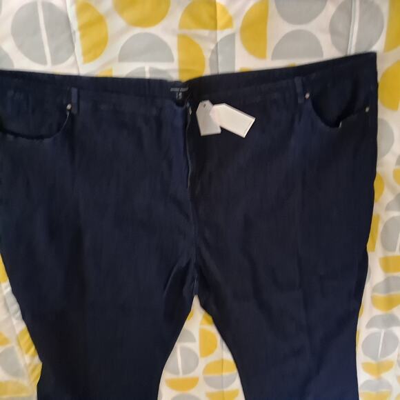 NWT Universal Standard Flare Sava High Rise 34" Jeans Dark Indigo Womens Size 40 - Picture 8 of 16